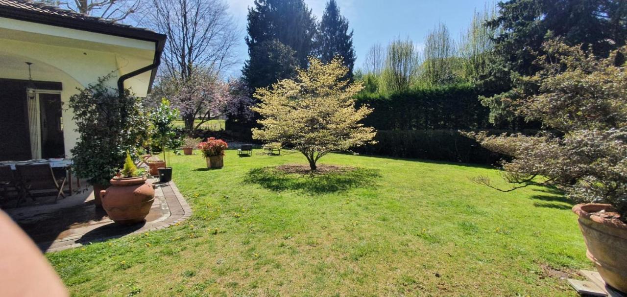 B&B Le Magnolie Carimate Esterno foto